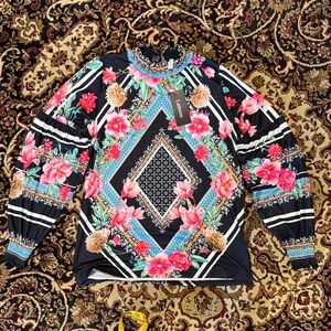 Boho Chic Ladmous NWT Smocked Sleeve and neck Large floral Top